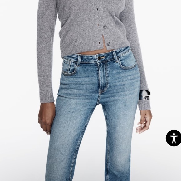 ZARA LIGHT WASH FLARE - Picture 4 of 4